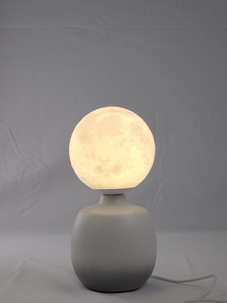 LAMPARA C/ BASE DE PORCELANA C/ USB Y LED   11*11*24CM