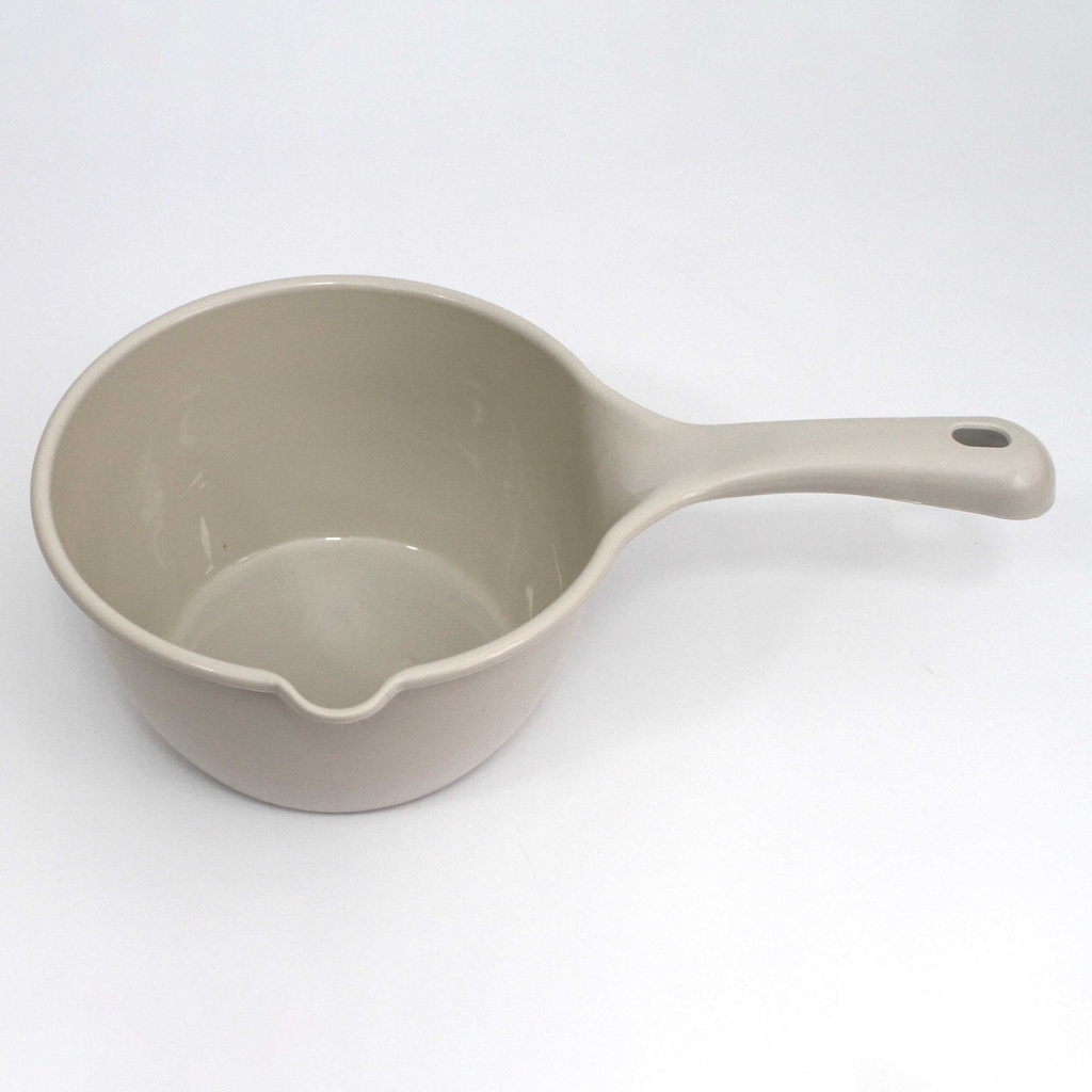 Cazo plástico con piquito