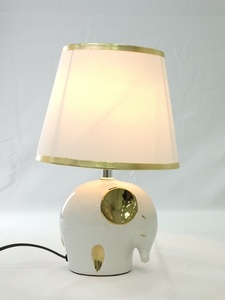 LAMPARA C/ BASE DE PORCELANA 20*20*29.5CM